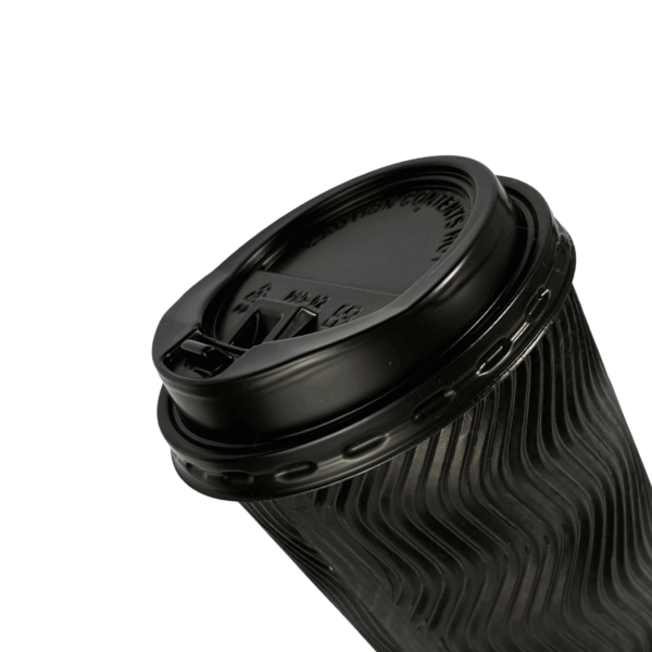 vaso térmico negro, vaso café doble pared, vaso corrugado, vaso ondulado negro, vaso take away, vaso 8oz, vaso 12oz, vaso 16oz, vaso con tapa, tapa con boquilla, vaso aislante, vaso para bebidas calientes, vaso para café para llevar, packaging para cafetería, vaso café corrugado, vaso café con doble pared, vaso café con diseño, vaso café con diseño ondulado