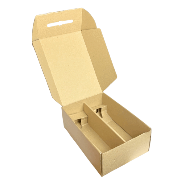 caja regalo día del padre, vino tannat roble, vino traversa 2022, copa vino 435ml, caja con vino y copa, regalo elegante para papá, box día del padre, caja temática papá, regalo con vino, vino uruguayo tannat, copa para vino tinto, pack día del padre, vino con copa, caja con diseño especial, caja premium con vino, packaging regalo masculino, regalo dia del padre